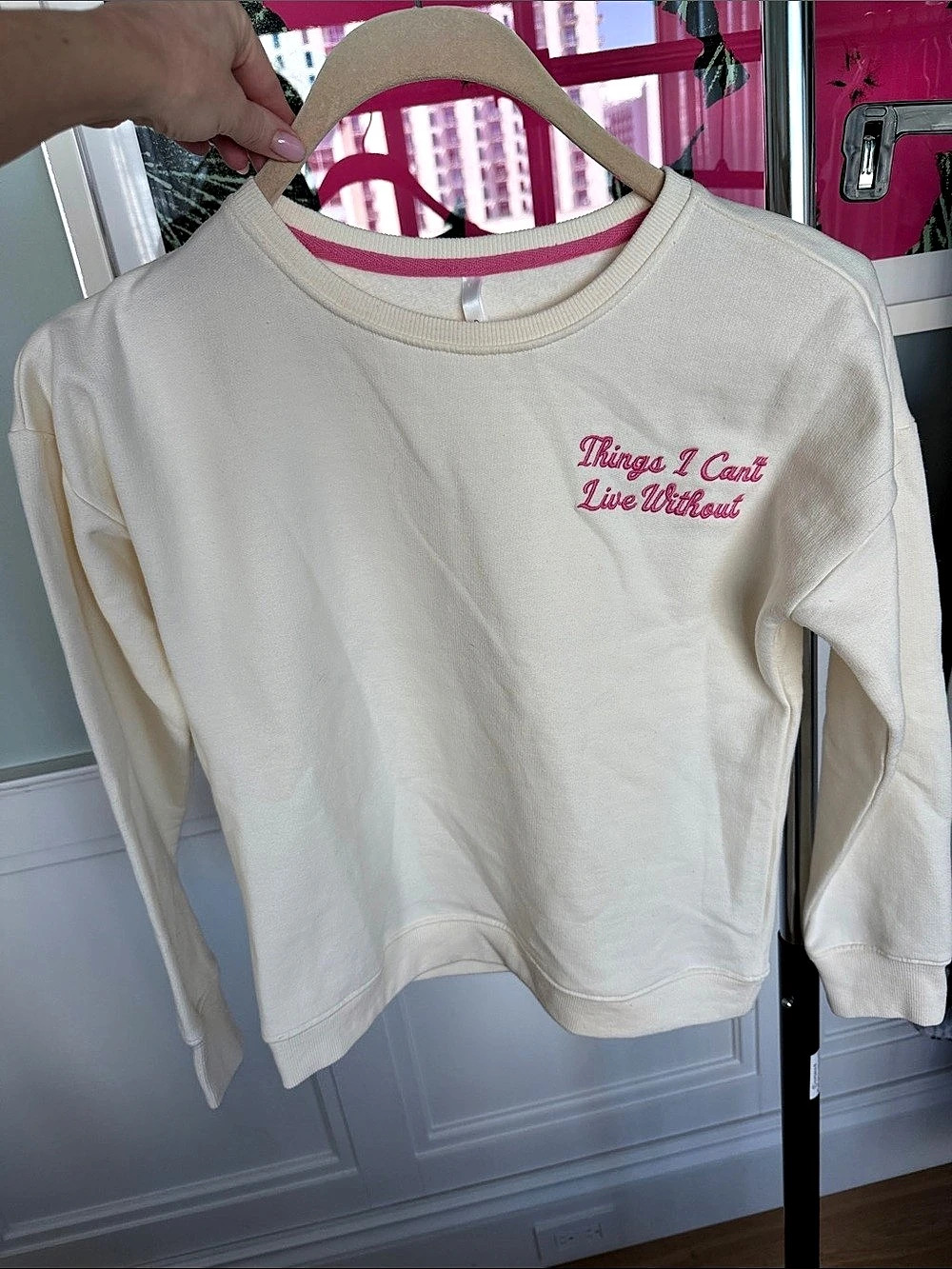 Sweet Soul Graphic Long Sleeve sweatshirt in White & Pink Size kids XL